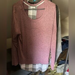 Plum colored shirt with gray/white plaid under lining
ties in back